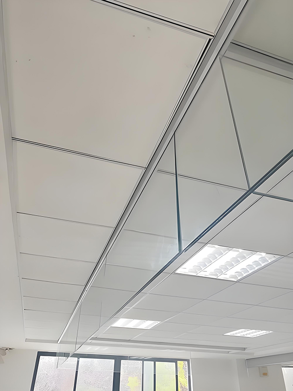 雄关区玻璃雄关区挡烟垂壁