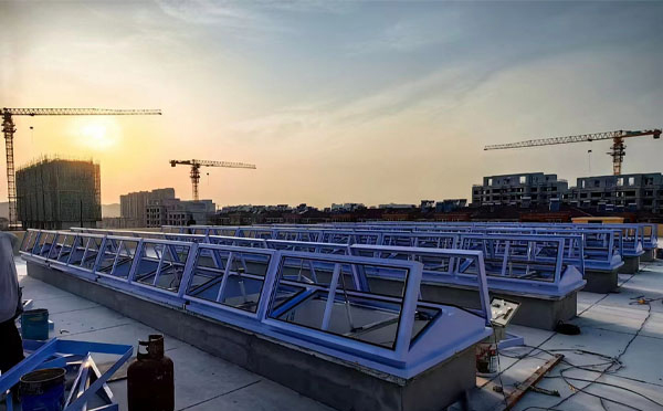 消防雄关区排烟窗工作原理